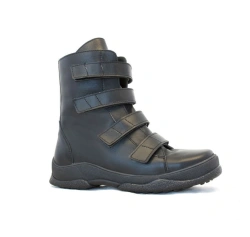 Complex orthopaedic footwear with insulated lining for adults