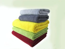 Smooth-dyed cotton terry towels