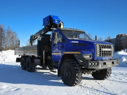 Special purpose vehicle with hydraulic loading crane of MKMA type on the basis of URAL 4320 and its modifications U0K07N-U1