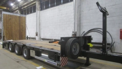 Flatbed tri-axle flatbed trailer ZP-333