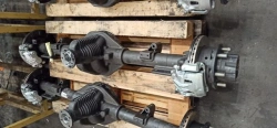 Front drive axle with brakes and hubs C41C23-2300012