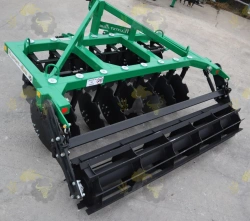 2,6x2H mounted disc harrow with roller