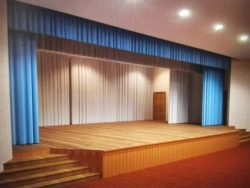 Curtain, article 00311