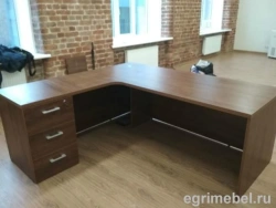Corner table/RP-11