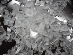 Barium fluoride for thin layer optics granules (from powder)