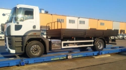 Lorry - flatbed truck Ford Cargo 1833 ABJBG-RB14D3T
