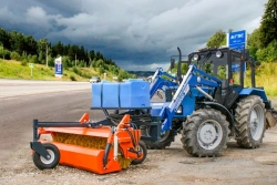 Hydraulic utility brush