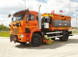 Road combined machine ED244KM (with spreader of de-icing materials and water-washing equipment) on the base of the road