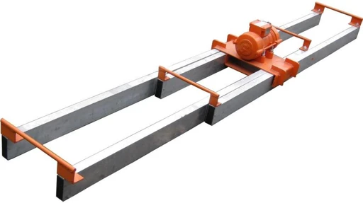 Telescopic Vibratory Screed EV-403 Aluminum Model