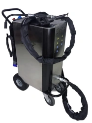 Installation for jet cleaning with 3 mm granules of solid carbon dioxide