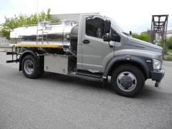Motor vehicles for transportation of food liquids (tank truck) type 47122, modification 47122S on GAZ C42R33 chassis.