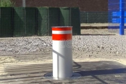 Barrier post (bollard)