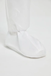 Personal protective equipment for feet made of laminated nonwoven material: special additional reusable footwear