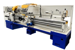 Universal turning lathe CA600C200